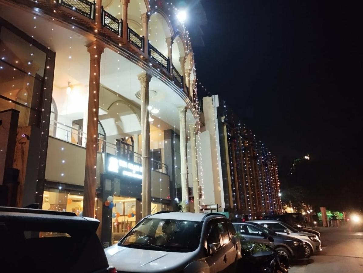 Hotel Tara Palace By Goyal Hoteliers Agra  Extérieur photo