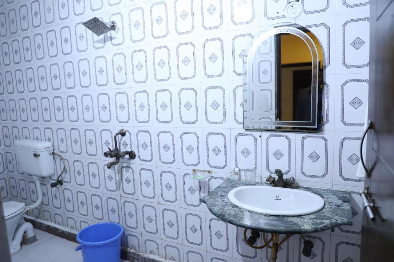 Hotel Tara Palace By Goyal Hoteliers Agra  Extérieur photo