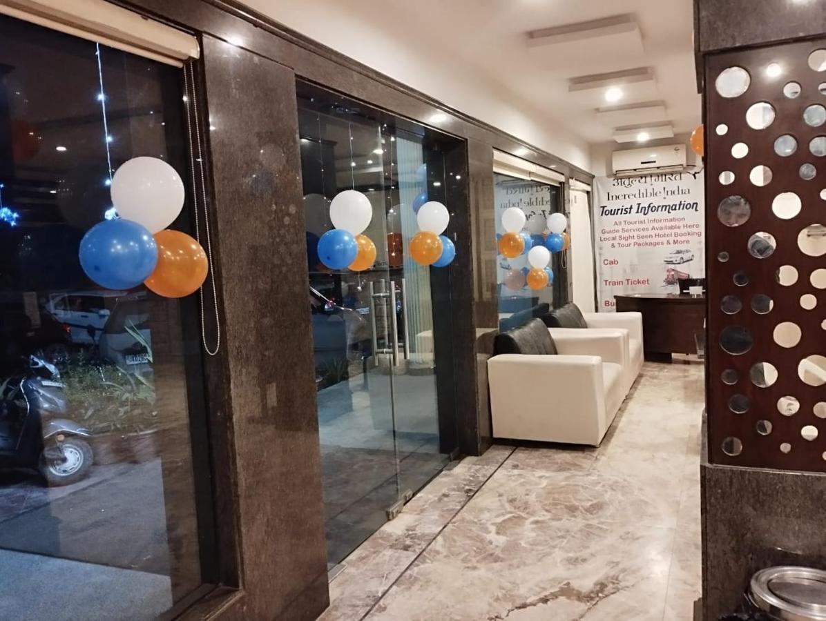 Hotel Tara Palace By Goyal Hoteliers Agra  Extérieur photo