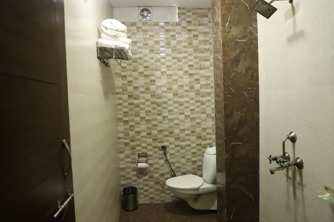 Hotel Tara Palace By Goyal Hoteliers Agra  Extérieur photo